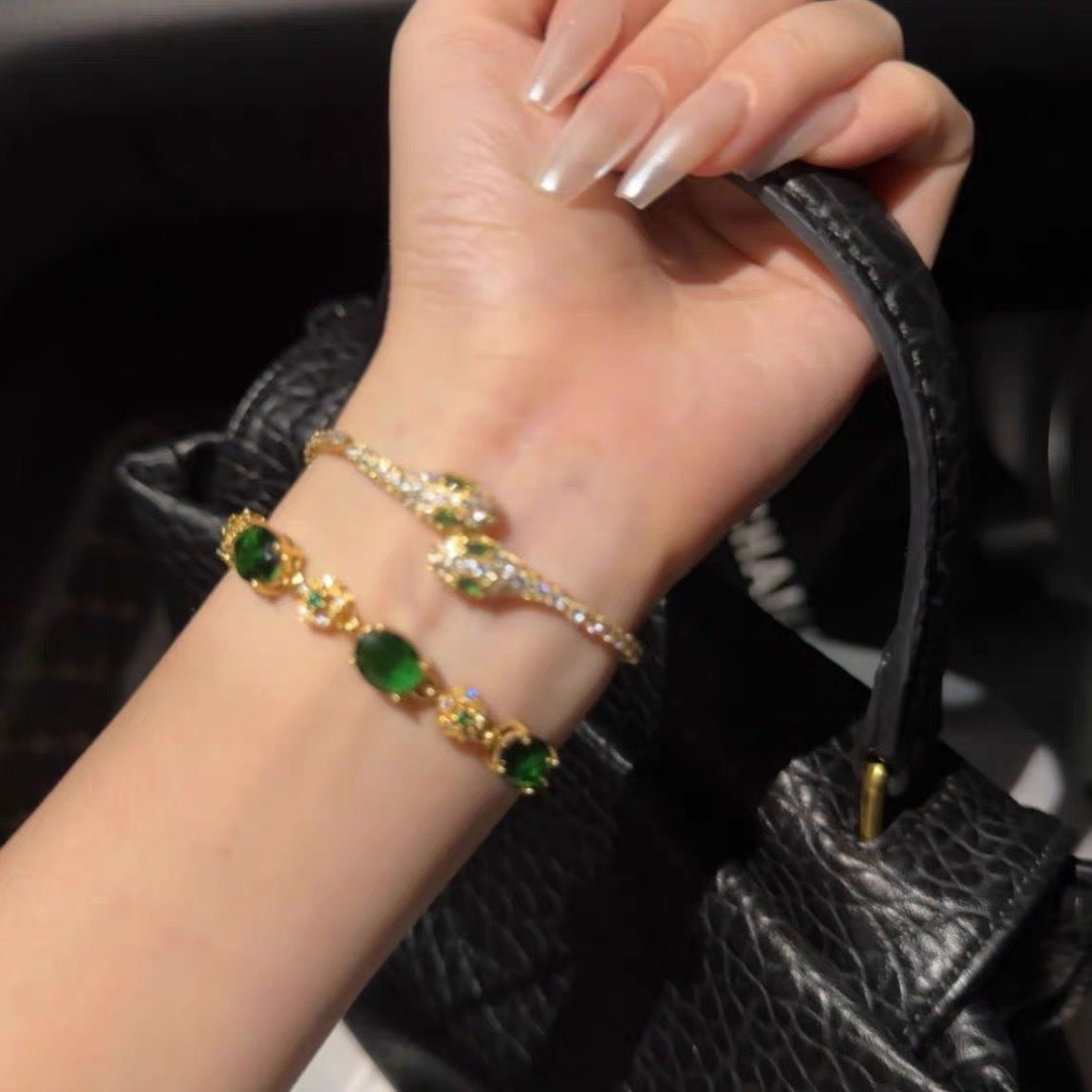 #LUNA-87 2024 New Design Snake Stone Bracelet: Minimalist Aesthetic, Chic and Versatile Retro Accessory for a Bright Look